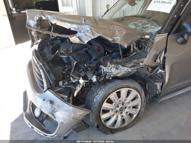 2018 MINI COUNTRYMAN WMZYV5C38J3E02830 Photo 5