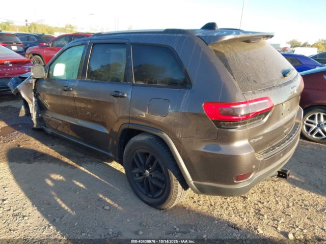 2017 JEEP GRAND CHEROKEE 1C4RJFBG3HC807513 Photo 2