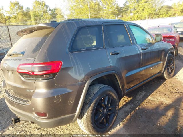 2017 JEEP GRAND CHEROKEE 1C4RJFBG3HC807513 Photo 3