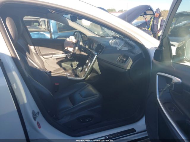 2018 VOLVO V60 CROSS COUNTRY YV440MWK4J2059055 Photo 4