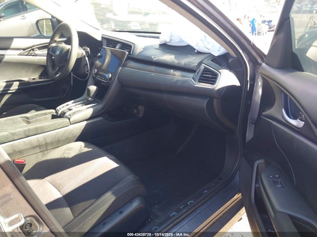 2019 HONDA CIVIC 2HGFC2F66KH566611 Photo 4