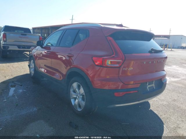 2021 VOLVO XC40 YV4AC2HK1M2531518 Photo 2