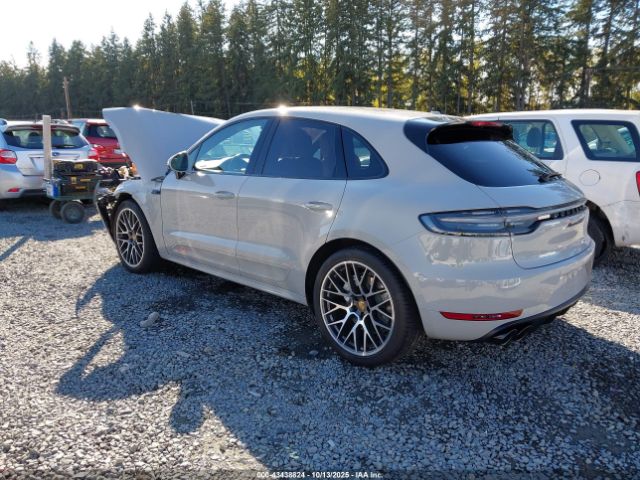 2020 PORSCHE MACAN WP1AG2A57LLB55376 Photo 2