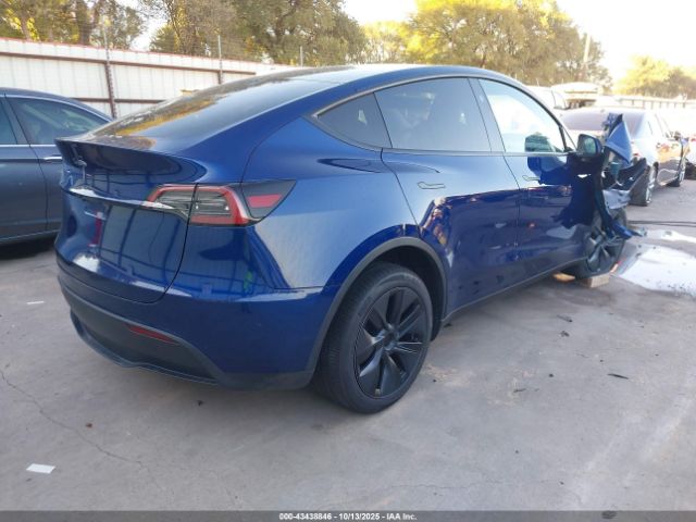 2025 TESLA MODEL Y 7SAYGDED4SA358479 Photo 3