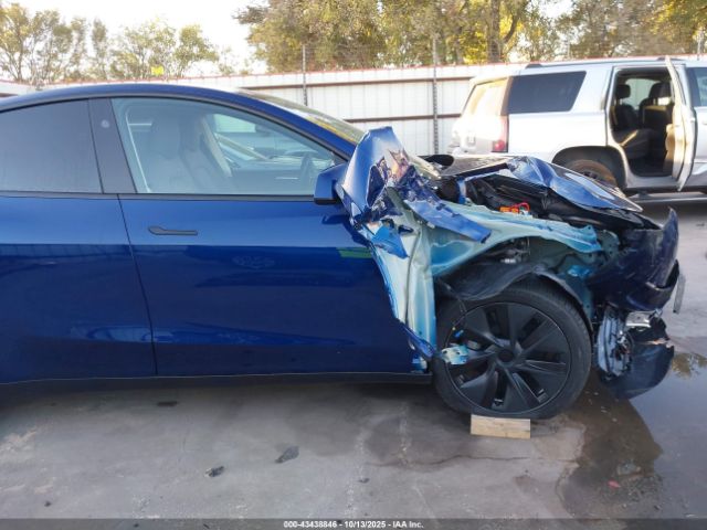 2025 TESLA MODEL Y 7SAYGDED4SA358479 Photo 5