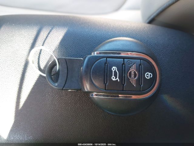 2019 MINI CONVERTIBLE WMWWH9C5XK3E23426 Photo 10