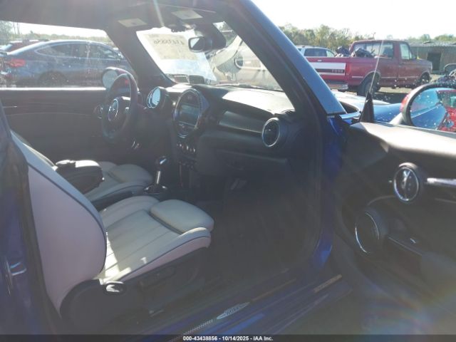 2019 MINI CONVERTIBLE WMWWH9C5XK3E23426 Photo 4