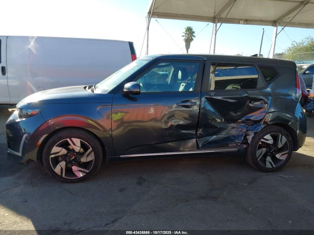 KNDJ53AU9P7194568 KIA Soul Gt-line