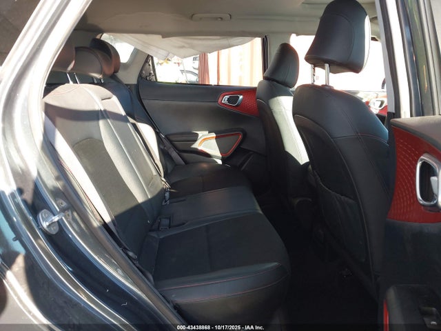 KNDJ53AU9P7194568 KIA Soul Gt-line