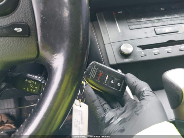 2016 LEXUS IS 200T JTHBA1D29G5011369 Photo 10