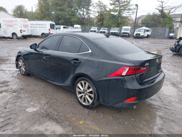 2016 LEXUS IS 200T JTHBA1D29G5011369 Photo 2