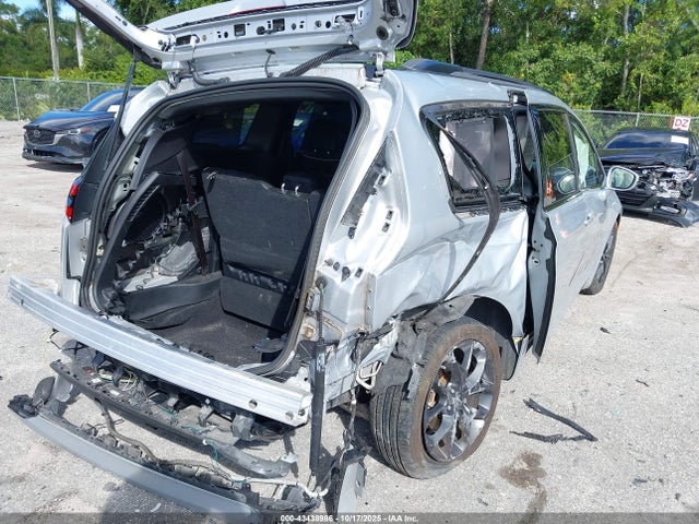 2022 CHRYSLER PACIFICA 2C4RC1GG2NR135565 Photo 5