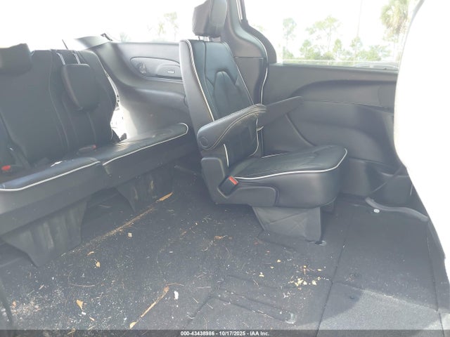 2022 CHRYSLER PACIFICA 2C4RC1GG2NR135565 Photo 7