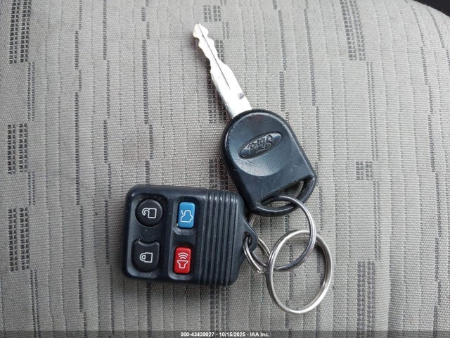 2010 FORD FOCUS 1FAHP3FN7AW207315 Photo 10