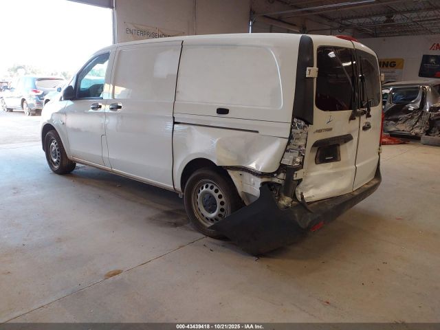 2022 MERCEDES-BENZ METRIS W1YV0BEY2N3964584 Photo 2