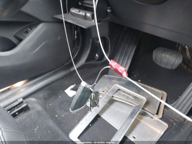 2016 BMW X1 WBXHT3C36G5E53267 Photo 10