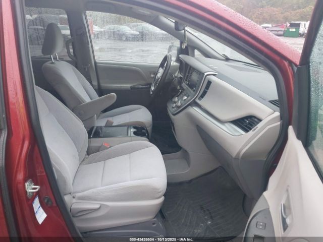 2020 TOYOTA SIENNA 5TDJZ3DC4LS240881 Photo 4