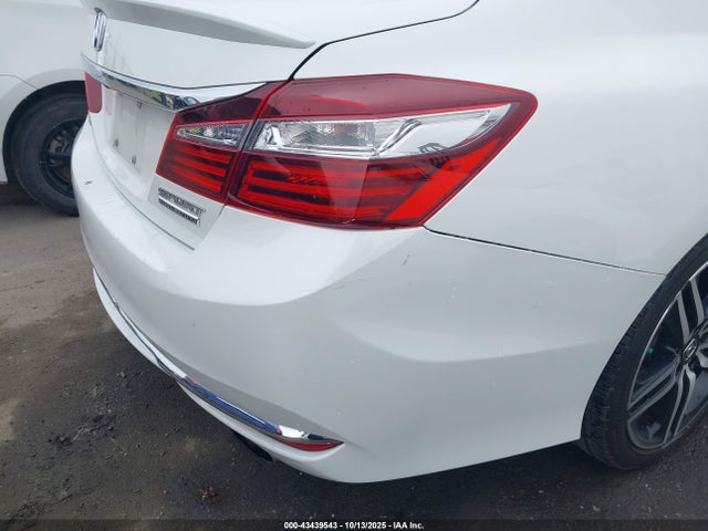 1HGCR2F10HA142791 Honda Accord Sport Se