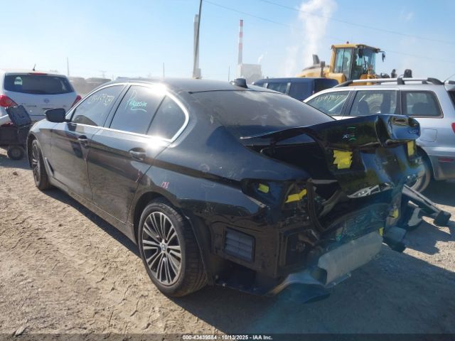 2019 BMW 540I WBAJE7C55KG893019 Photo 2