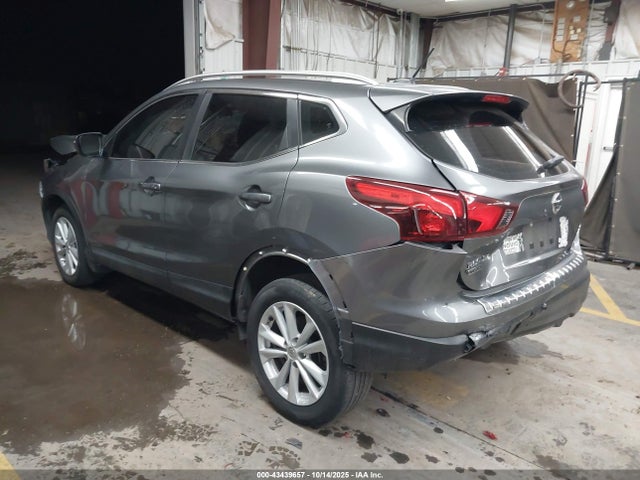 JN1BJ1CP9HW010218 Nissan Rogue Sport Sv