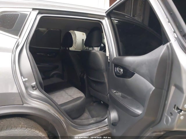 JN1BJ1CP9HW010218 Nissan Rogue Sport Sv