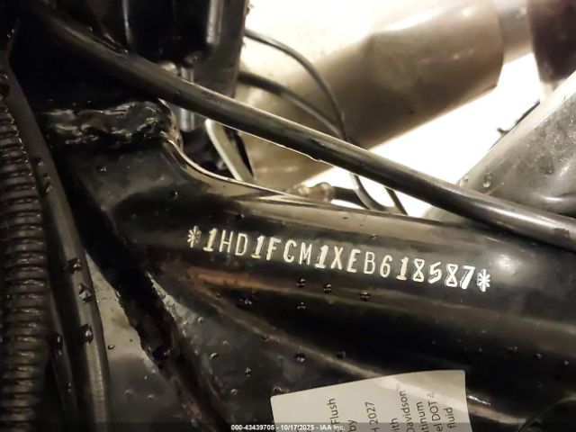 2014 HARLEY-DAVIDSON FLHTCU 1HD1FCM1XEB618587 Photo 9