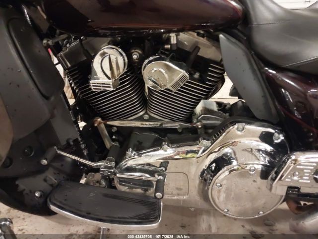 2014 HARLEY-DAVIDSON FLHTCU 1HD1FCM1XEB618587 Photo 8