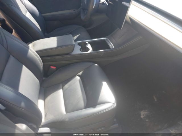 2022 TESLA MODEL Y 7SAYGDEE5NF321358 Photo 4