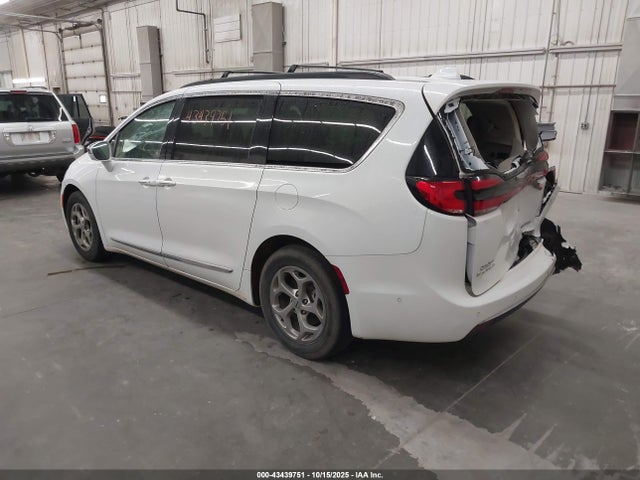 2022 CHRYSLER PACIFICA 2C4RC1GG1NR180870 Photo 2