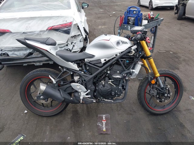 MH3RH18Y1LK003158 Yamaha 2020