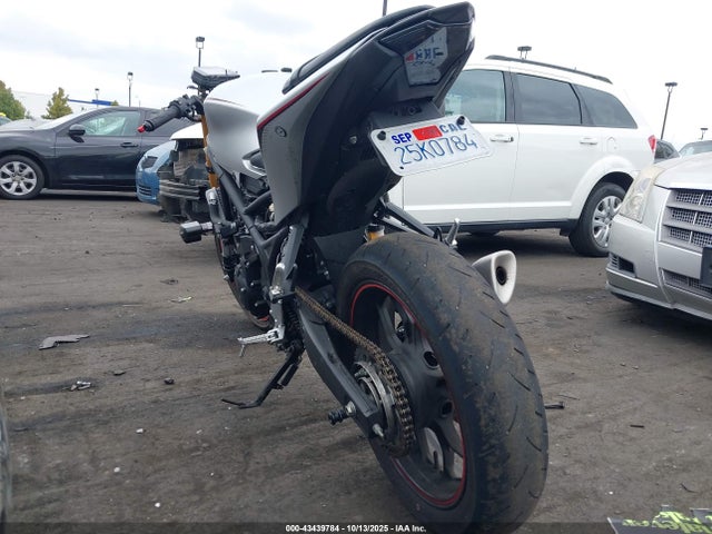 MH3RH18Y1LK003158 Yamaha 2020