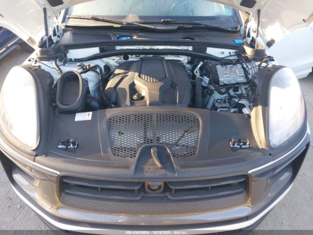 2024 PORSCHE MACAN WP1AA2A54RLB14794 Photo 9