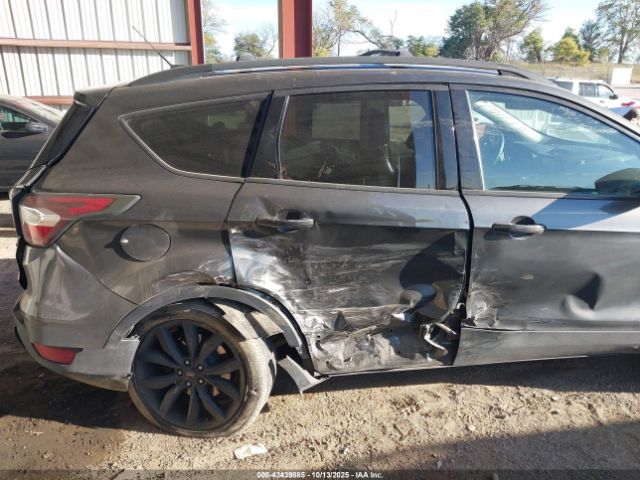 2017 FORD ESCAPE 1FMCU9J9XHUB10430 Photo 5