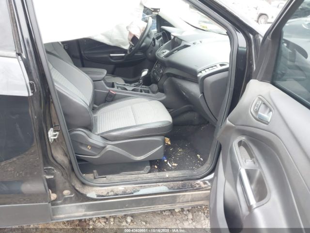 2019 FORD ESCAPE 1FMCU0GD5KUA64018 Photo 4