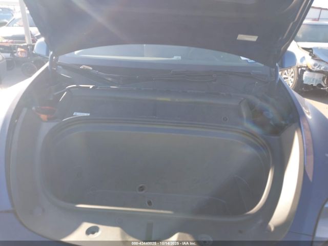 2024 TESLA MODEL Y 7SAYGDEE9RA305070 Photo 9