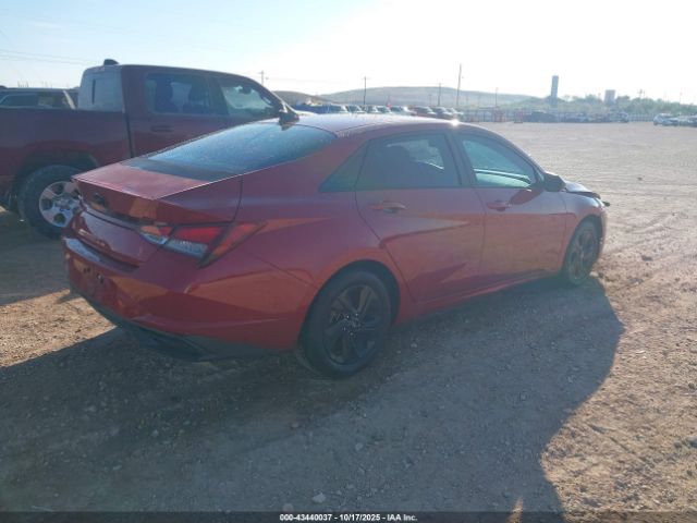 2022 HYUNDAI ELANTRA KMHLM4AG2NU294341 Photo 3
