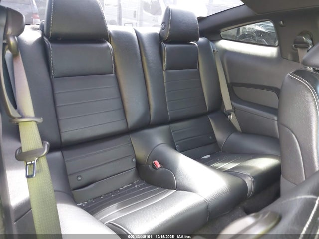 Продажа на аукционе авто 2011 Ford Mustang V6 Premium, vin: 1ZVBP8AM0B5135874, номер лота: 43440101