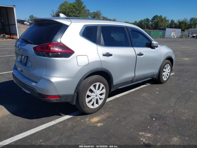 2018 NISSAN ROGUE 5N1AT2MT2JC754654 Photo 3