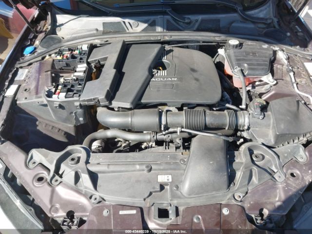 2015 JAGUAR XF SAJWA0FS6FPU46459 Photo 9