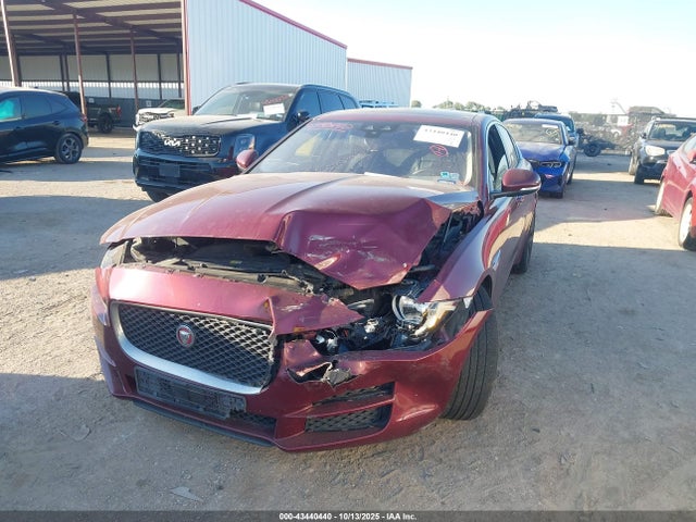 2017 JAGUAR XE SAJAR4BN2HA968490 Photo 1
