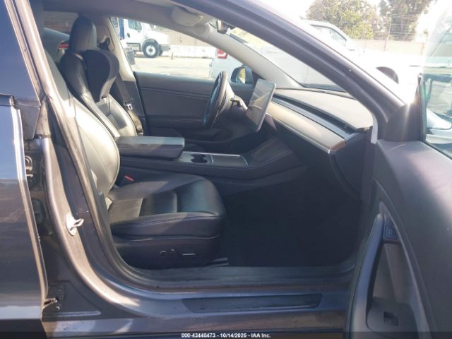 2021 TESLA MODEL 3 5YJ3E1EB9MF914169 Photo 4