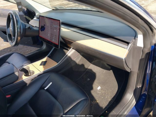 2018 TESLA MODEL 3 5YJ3E1EA5JF154356 Photo 4