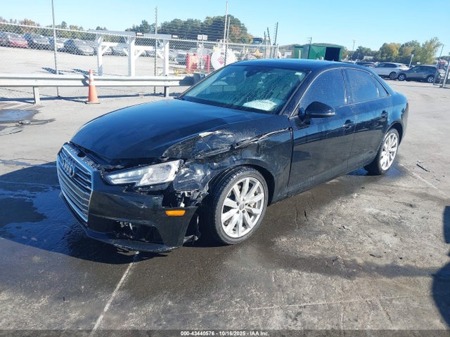 2017 AUDI A4 WAUGNAF45HN008154 Photo 1