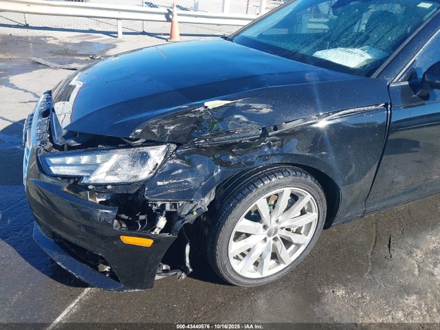 2017 AUDI A4 WAUGNAF45HN008154 Photo 5