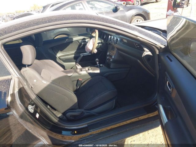 2016 FORD MUSTANG 1FA6P8AM4G5313724 Photo 4