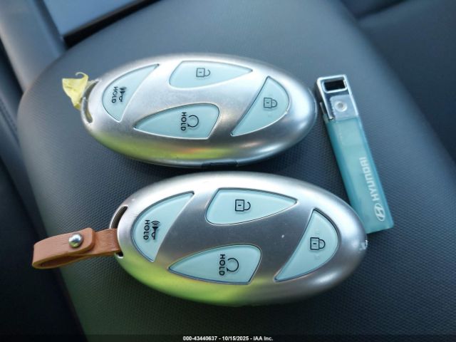 2023 HYUNDAI IONIQ 6 KMHM34AAXPA049245 Photo 10