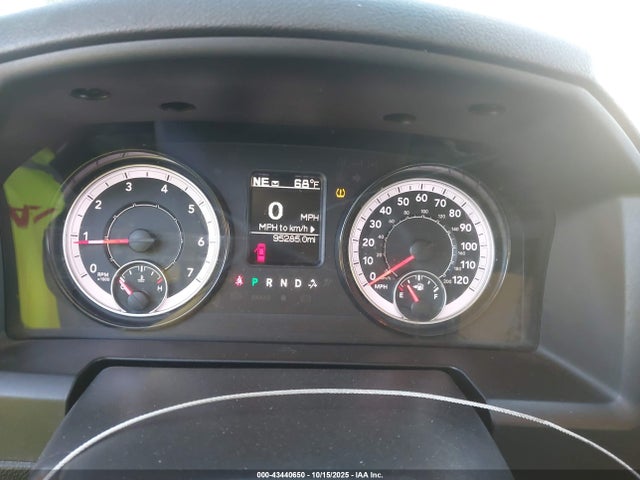 2022 Ram 1500 Classic Tradesman  4x4 6'4 Box მანქანა იყიდება აუქციონზე, vin: 1C6RR7ST1NS200076, აუქციონის ნომერი: 43440650