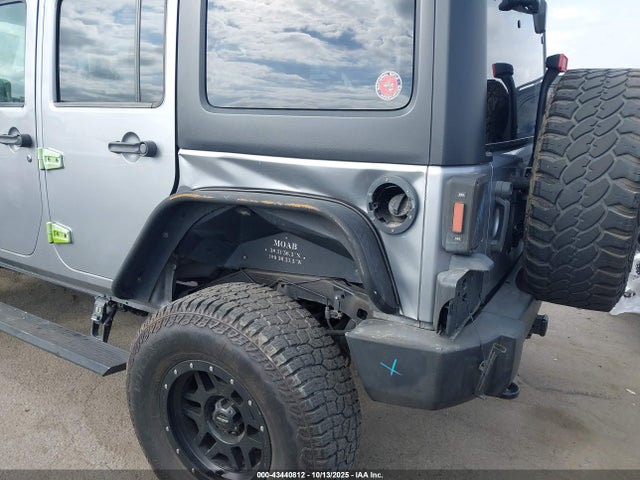 1C4BJWDG0JL805688 Jeep WRANGLER JK