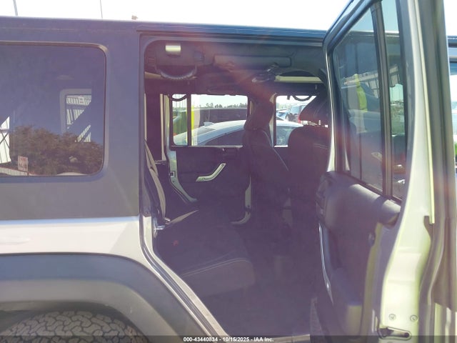 43440834 :رقم المزاد ، 1C4BJWFG4EL292142 vin ، 2014 Jeep Wrangler Unlimited Rubicon مزاد بيع