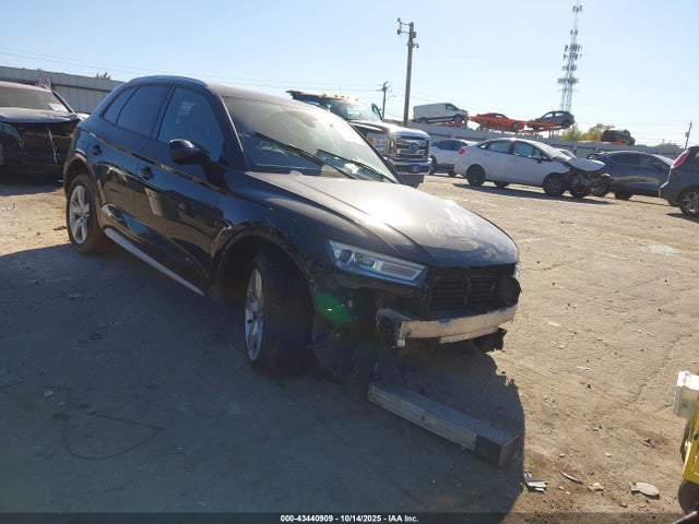 2018 AUDI Q5 WA1ANAFY4J2024147 Photo 0